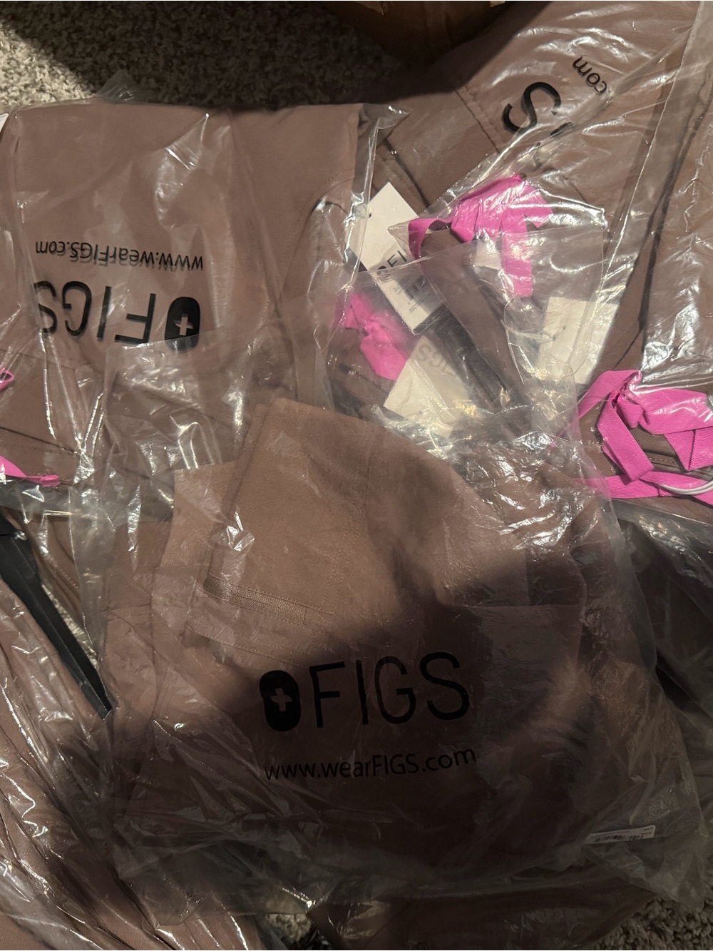 200 PIECES OF FIGS SCRUB WHOLESALE - Picture 8 of 8